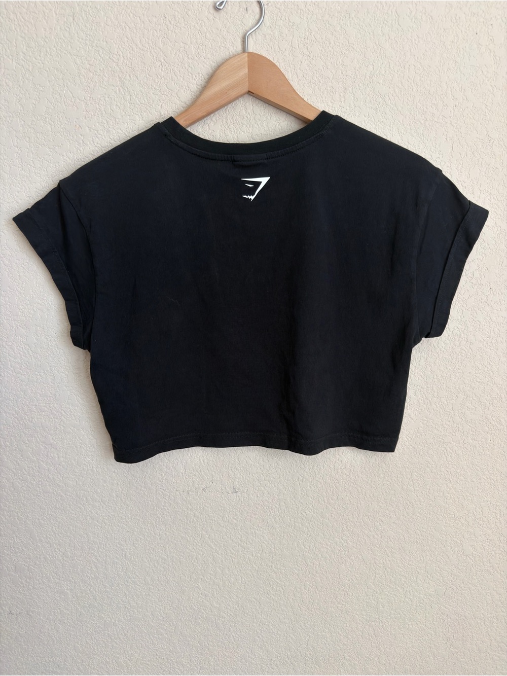 Gymshark Fraction Crop Top Medium Black Cotton Boxy Logo Workout Athleisure Tee - Picture 8 of 14